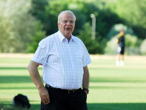 «Φαινόμενα νεοπλουτισμού στην Ελλάδα»