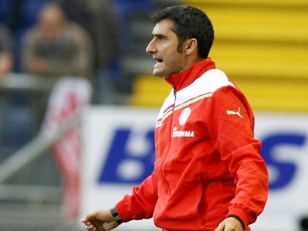 Σε… αναμμένα κάρβουνα