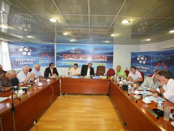 Μπαράζ και αντιφάσεις στη Football League
