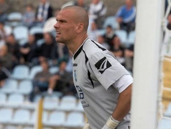 Τέλος ο Λομπουέ, δοκιμάζει Σκέντελ