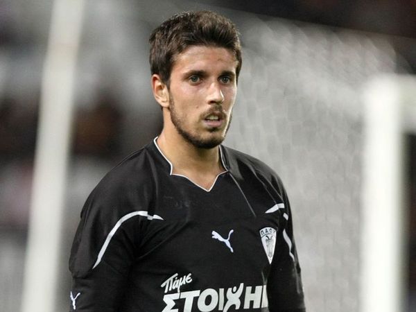 «Τσεκάρει» Γεωργίου ο Χιμένεθ