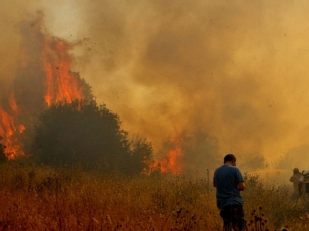 Στις φλόγες και πάλι η Κέρκυρα