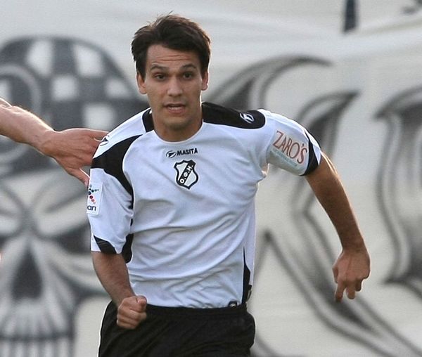 Ανανεώνουν τρεις, ακολουθεί ένας! 