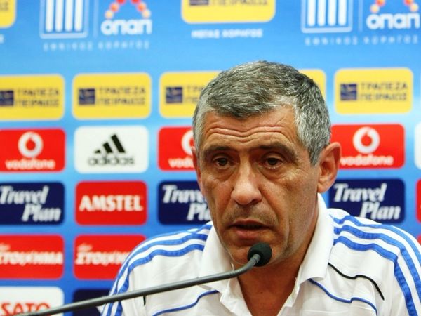 Ανακοινώνει αποστολή για Βοσνία ο Σάντος