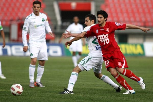 Φιλικό με απουσίες ο Πανσερραϊκός