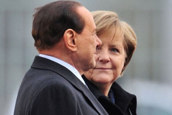 Spiegel: Η Μέρκελ γυρίζει την πλάτη...στον Μπερλουσκόνι