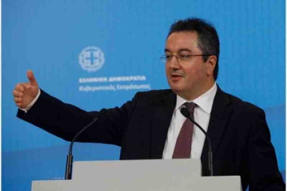 Μόσιαλος: «Θα πτωχεύσουμε εάν…»