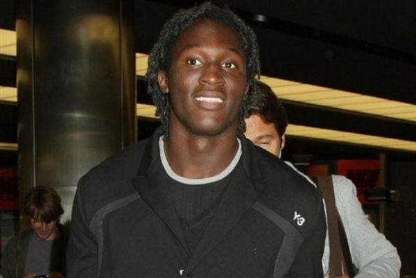 Στο Λονδίνο ο Λουκάκου!