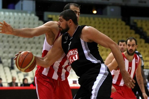 «Κοιτάει» και πέρα από τον Λάζο