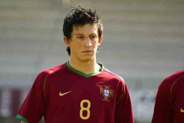 Πλεσί φεύγει, Κάστρο έρχεται!