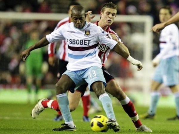  Υπέγραψε ο Μπόα Μόρτε!