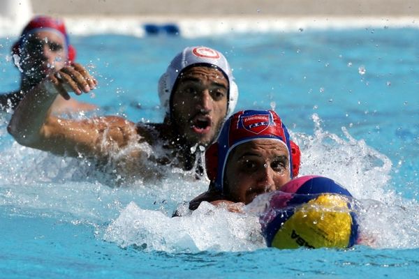 «Ερυθρόλευκος» ο Μουρίκης