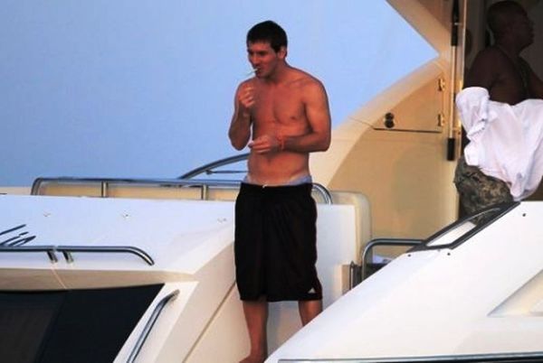 Οι άτακτες διακοπές του Μέσι