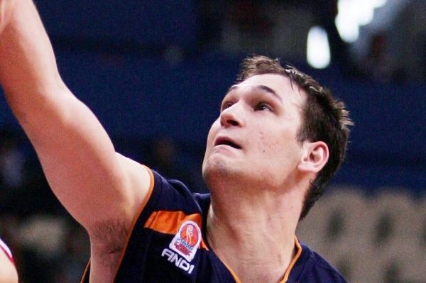 Στην Ελευσίνα ο Γιαννουλάκος