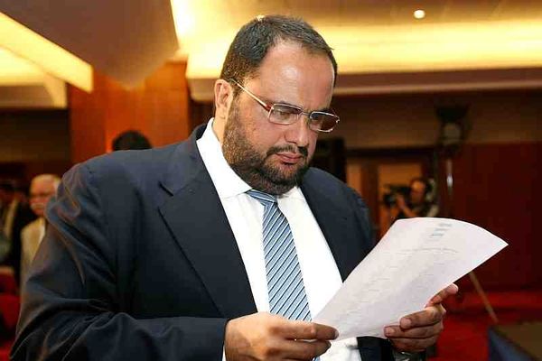 «Καθαρίζει» ο Μαρινάκης για χαφ!