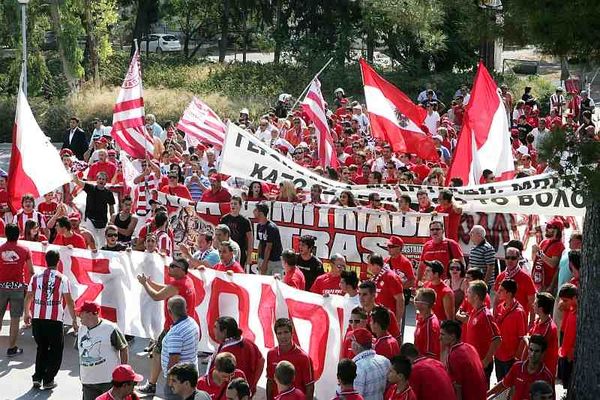 Καυστική ανακοίνωση των Austrian Boys