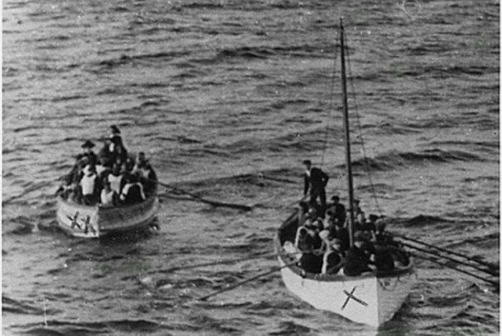 NYTimes: «Η Ελλάδα νιώθει να εξωθείται εκτός ευρωζώνης»