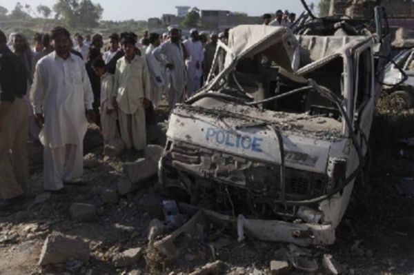 Πέντε νεκροί σε βομβιστική επίθεση στο Πακιστάν