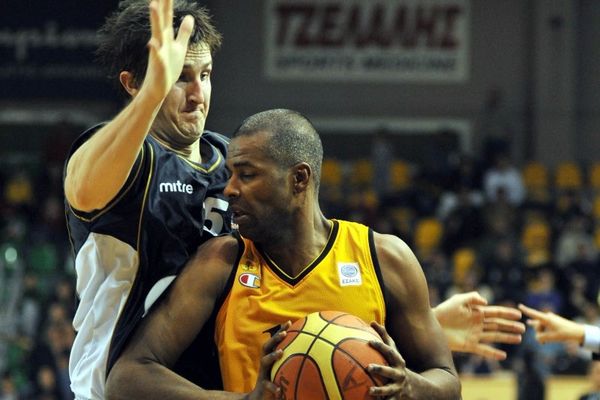 Θέλει Κόμματο και Κις ο Ίκαρος