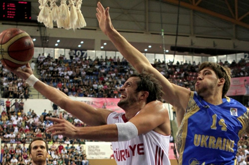 Με το δεξί η Τουρκία