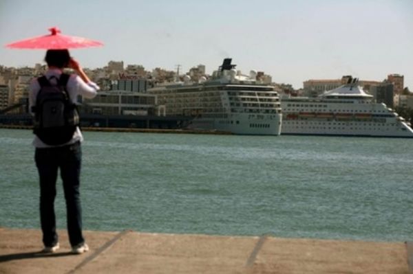 Φεύγουν και οι τελευταίοι 