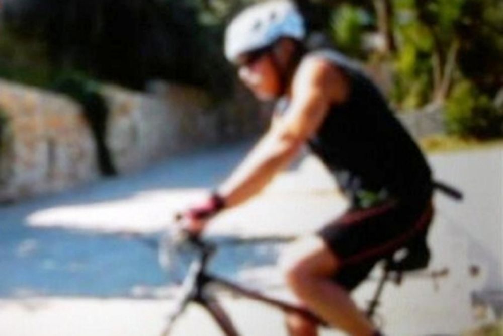 Άφησε το κανό κι έπιασε το ποδήλατο ο πρωθυπουργός