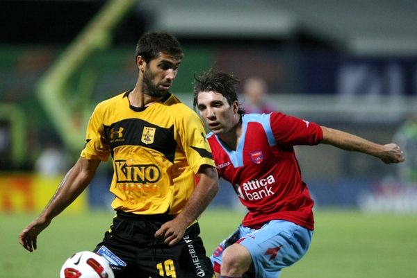 Αγκαλιά με Μενδρινό ο ΟΦΗ