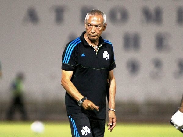 Δεν εγκαταλείπεται η περίπτωση επιθετικού