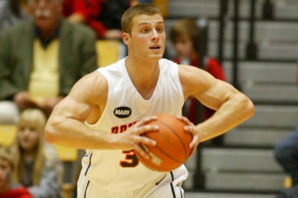 Ανακοίνωσε τον Μαυρίδη