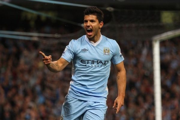 Ο Αγκουέρο... έπνιξε τους «κύκνους»!