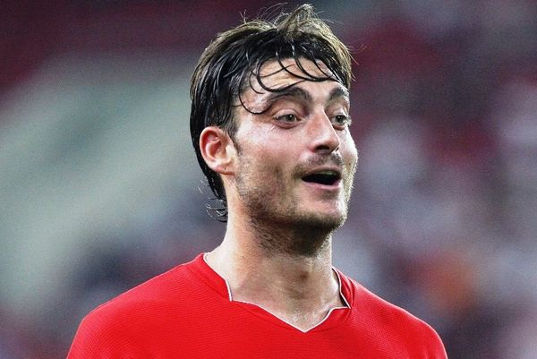 Ριέρα: «Προτιμώ δεξιά»