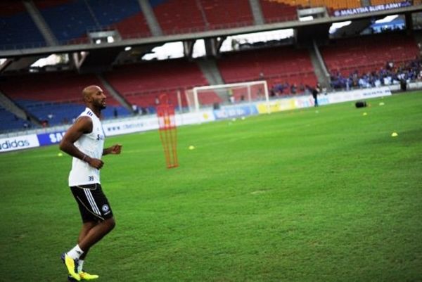 Αποχωρεί ο Ανελκά