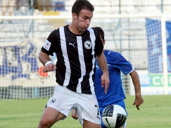 Την «κάνει» ο Χλωρός λόγω ενοικίου!