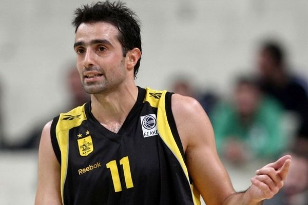 Διαφορά με Χαραλαμπίδη