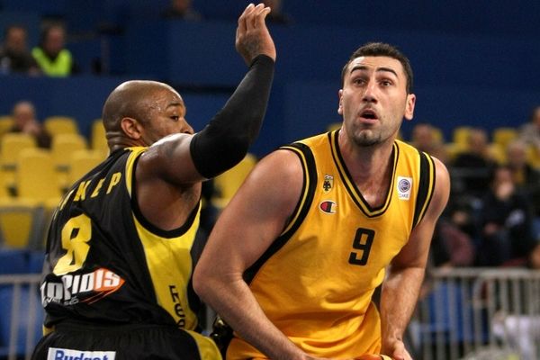 Πρόταση στον Ντικούδη