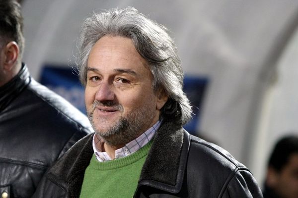 Πουλάει ο Κομπότης