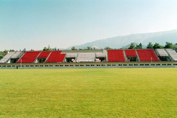 Μπάχαλο με το γήπεδο Καισαριανής