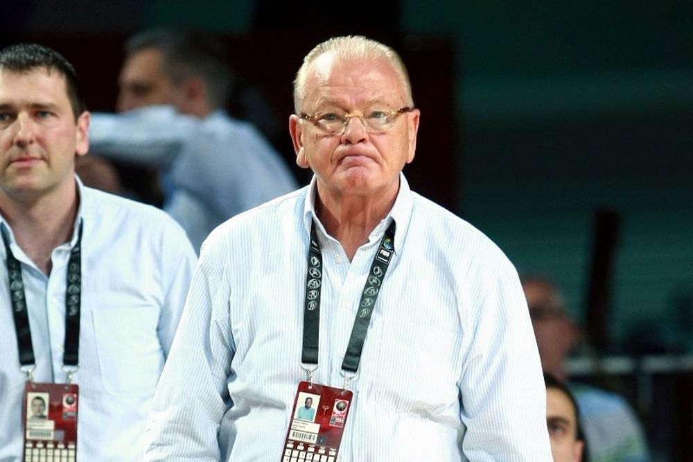 Δύσκολα Βελίτσκοβιτς και Κέσελ