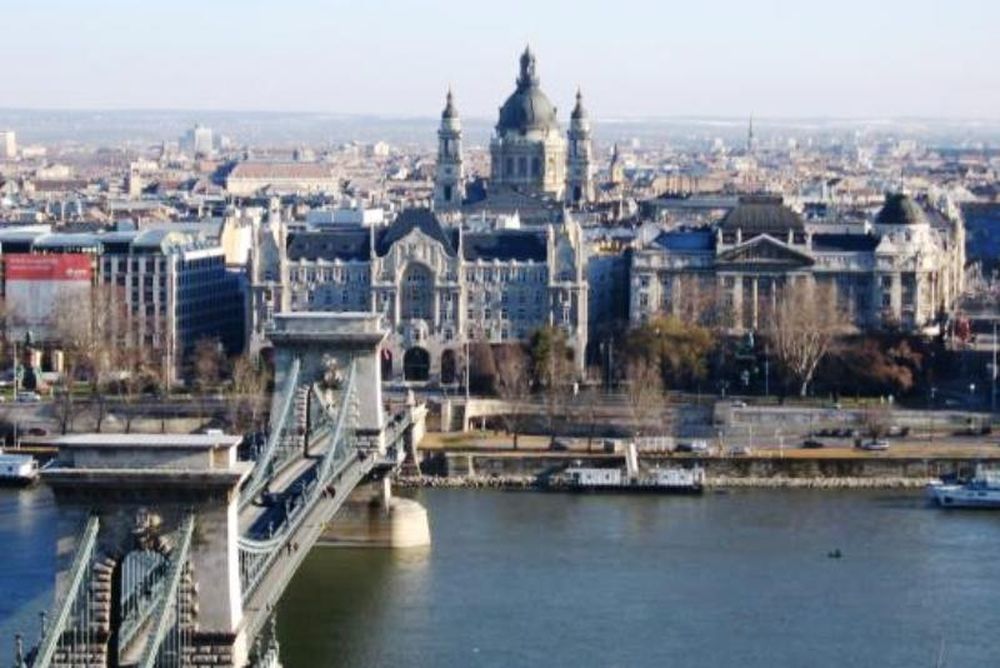 Εκτός υποψηφιότητας η Βουδαπέστη