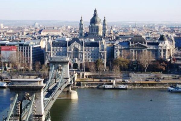 Εκτός υποψηφιότητας η Βουδαπέστη