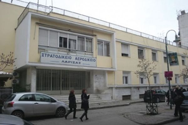 «Χακί» ακίνητα βγαίνουν στο «σφυρί» στη Λάρισα