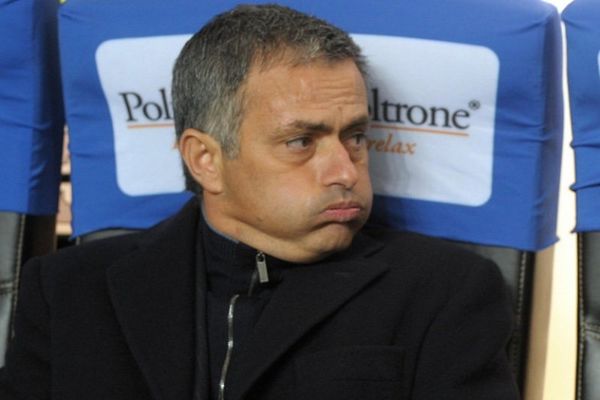 «Ο Μουρίνιο σκέφτεται να φύγει από τη Ρεάλ»