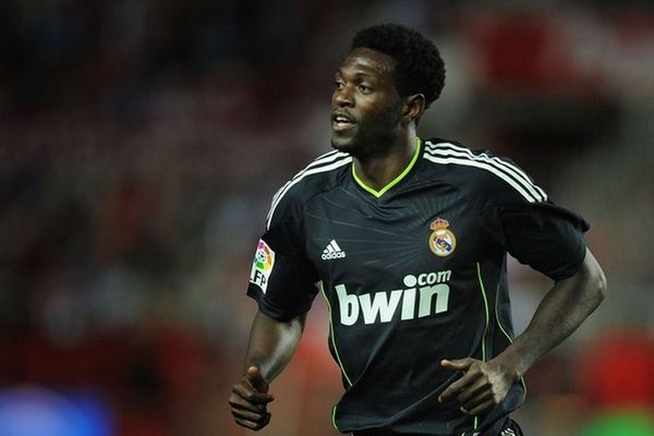 Στην Τότεναμ ο Αντεμπαγιόρ