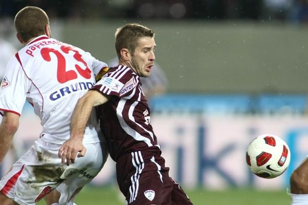 Η ΕΠΟ απειλεί με υποβιβασμό Λάρισα και Σέρρες!