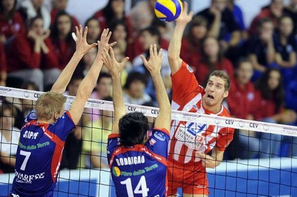 Τα αγαπημένα ερυθρόλευκα του Ντόκιτς