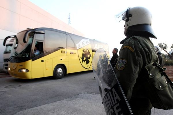 Επίθεση Γεωργιανών στο πούλμαν της ΑΕΚ