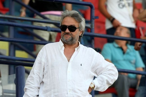Κομπότης: «Περίμενέ με»