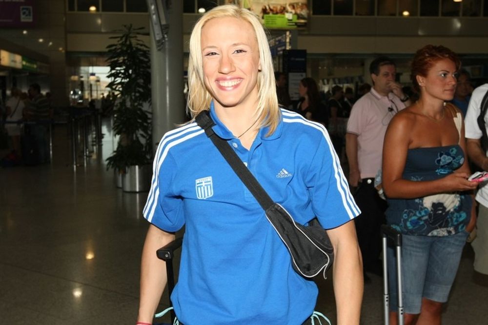 Κυριακοπούλου: «Με ορό λόγω πυρετού»