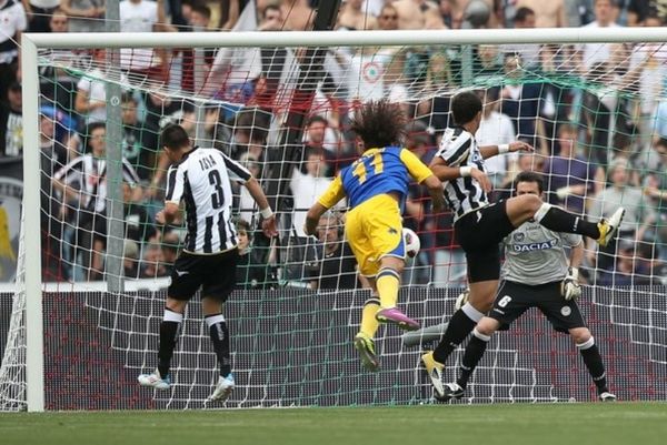 «Φουλάρει» για τον Αμάουρι!