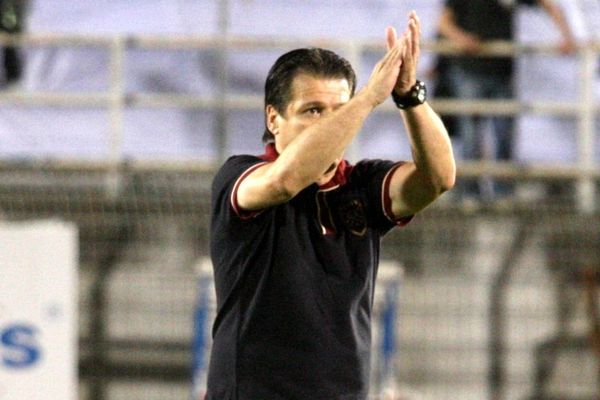 Τρία φιλικά ο Πιερικός